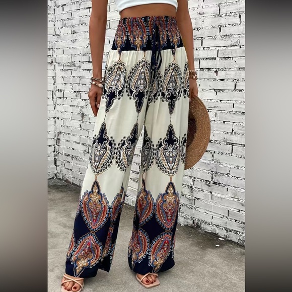 Plus size boho  paisley floral print belted wide leg pants - Picture 4 of 6